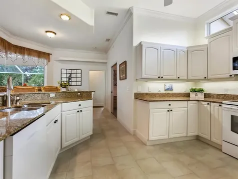 6611 Peach Tree Creek Road Bradenton FL 34203