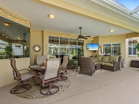 6611 Peach Tree Creek Road Bradenton FL 34203