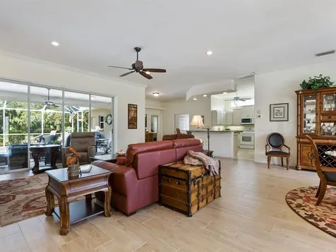 6611 Peach Tree Creek Road Bradenton FL 34203
