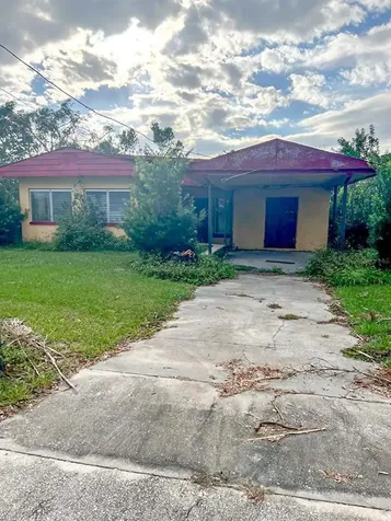 133 W Northside Drive Lake Wales FL 33853