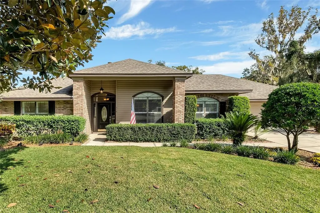 518 Lake Charm Court Oviedo FL 32765