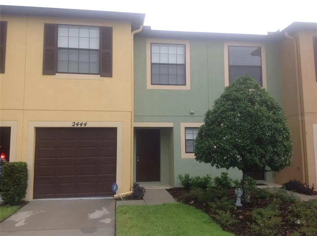 2444 Edgewater Falls Drive Brandon FL 33511