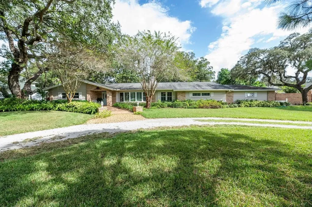 1835 S Keene Road Clearwater FL 33756