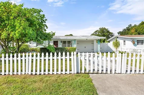 512 Kentucky Avenue Saint Cloud FL 34769
