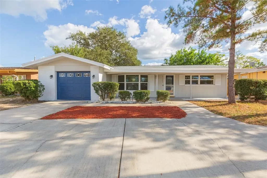 2121 Greenbriar Boulevard Clearwater FL 33763