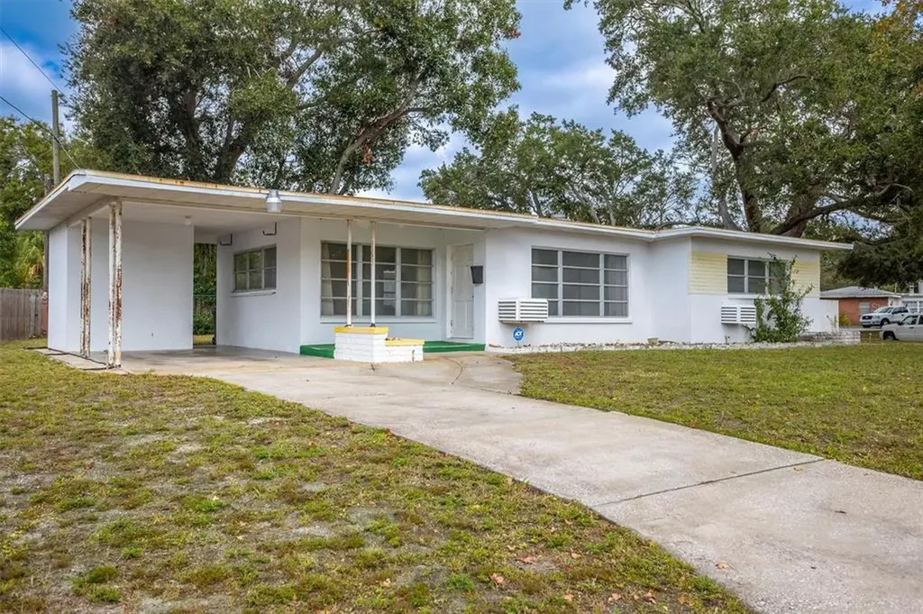 1300 77th Street N St Petersburg FL 33710