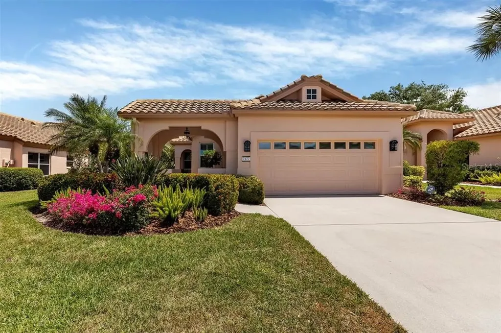 7177 Del Lago Drive Sarasota FL 34238