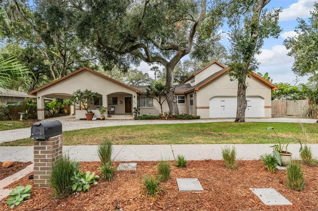 205 S Hale Avenue Tampa FL 33609