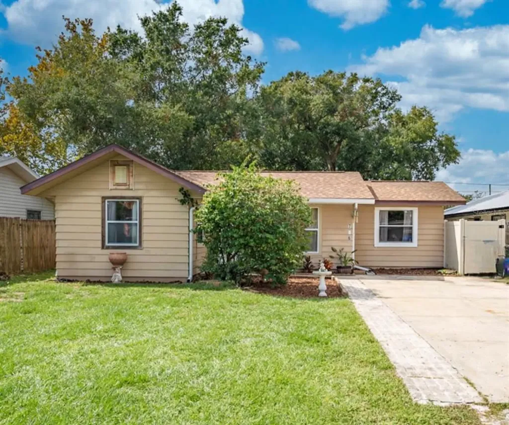 706 Jersey Avenue Saint Cloud FL 34769