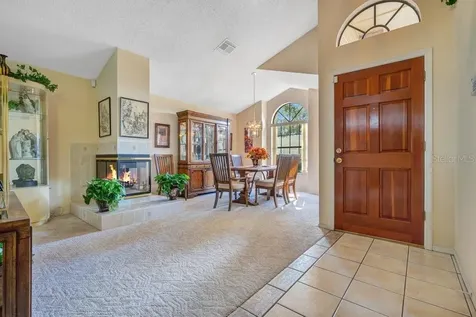 1102 Whispering Winds Court Apopka FL 32703