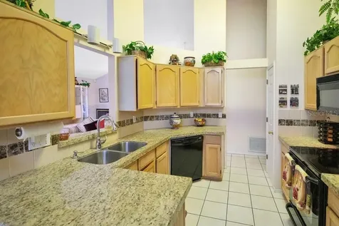 1102 Whispering Winds Court Apopka FL 32703