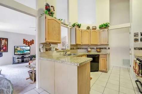 1102 Whispering Winds Court Apopka FL 32703