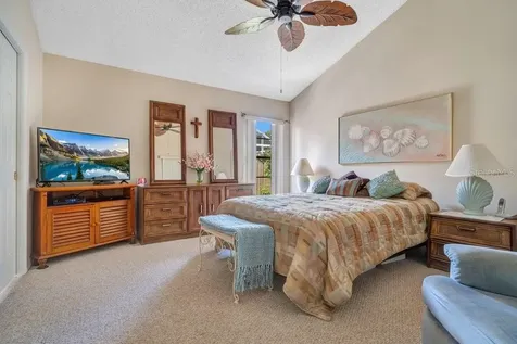 1102 Whispering Winds Court Apopka FL 32703