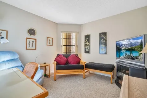 1102 Whispering Winds Court Apopka FL 32703