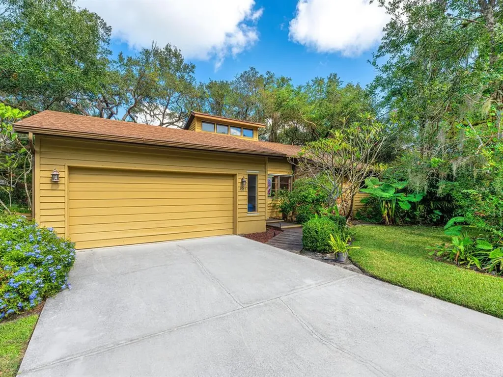 4513 Friar Tuck Lane Sarasota FL 34232