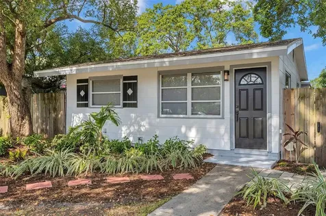 2887 24th Avenue N St Petersburg FL 33713