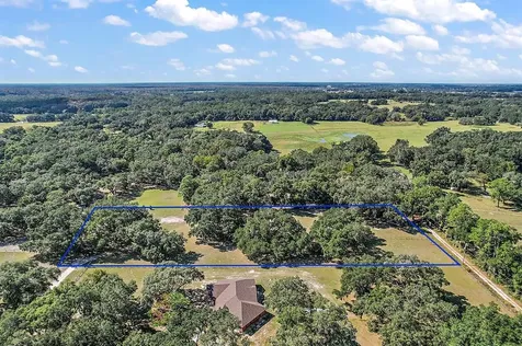 7582 County Road 217 Wildwood FL 34785