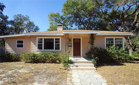 260 46th Street N St Petersburg FL 33713
