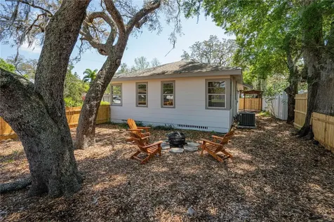 260 46th Street N St Petersburg FL 33713