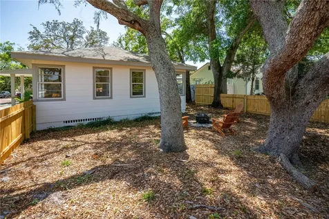 260 46th Street N St Petersburg FL 33713