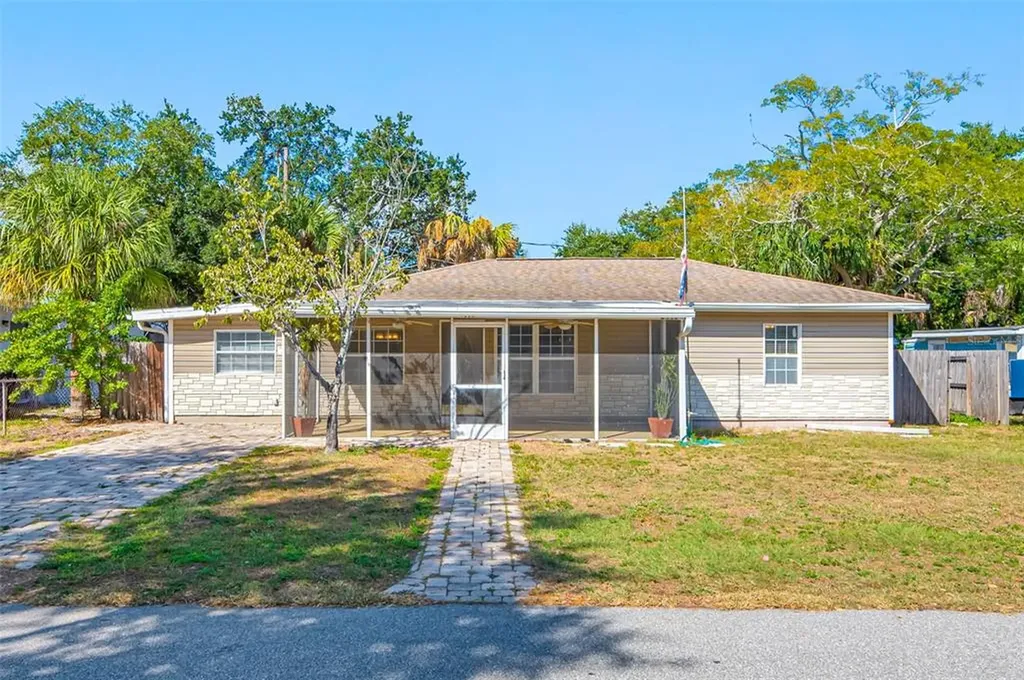 3115 W Hartnett Avenue Tampa FL 33611