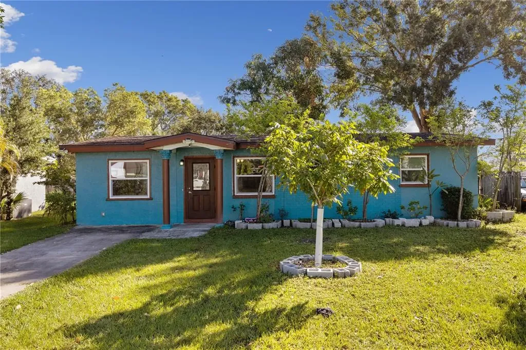 1204 22nd Avenue W Palmetto FL 34221