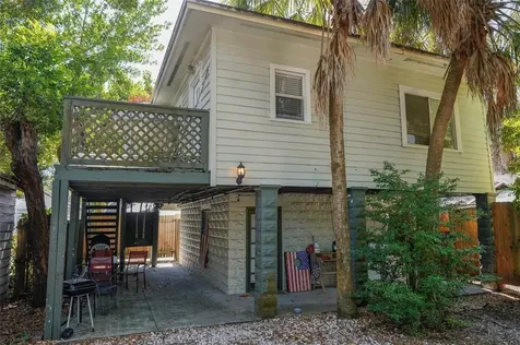 1044 22nd Avenue N St Petersburg FL 33704