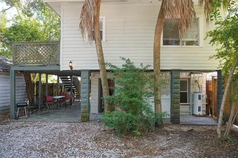 1044 22nd Avenue N St Petersburg FL 33704