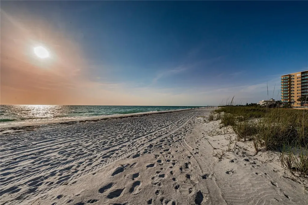 880 Mandalay Avenue Clearwater FL 33767