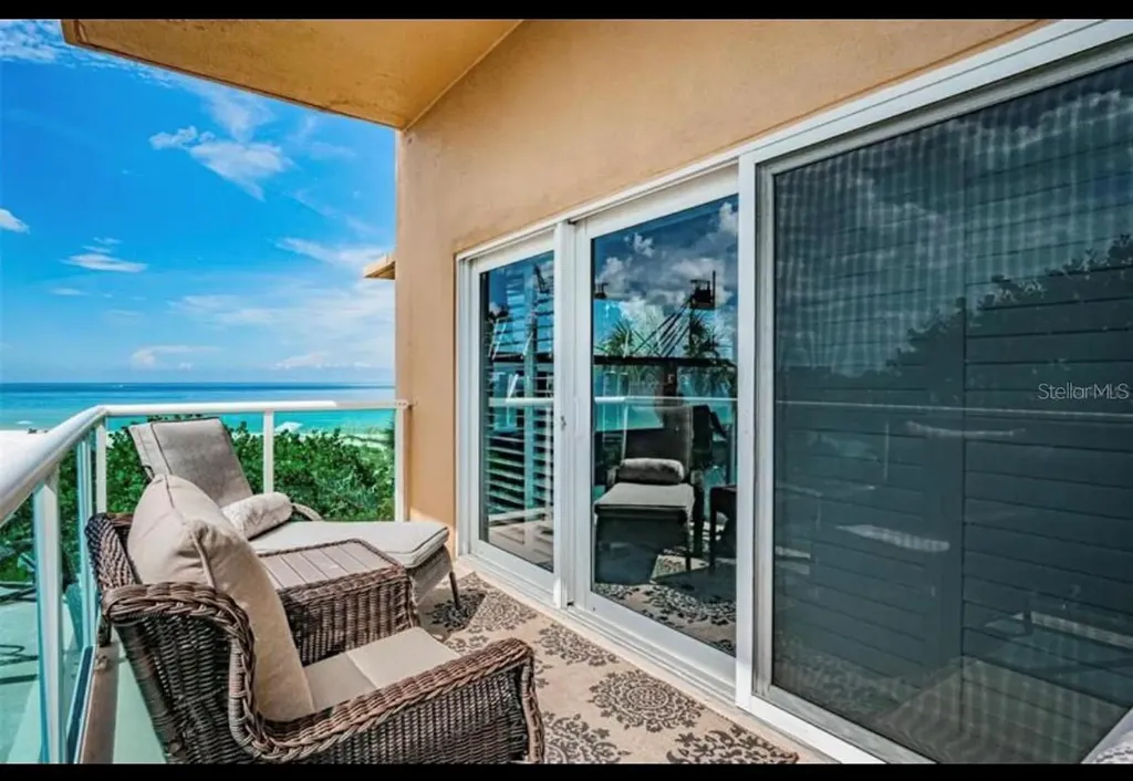 880 Mandalay Avenue Clearwater FL 33767
