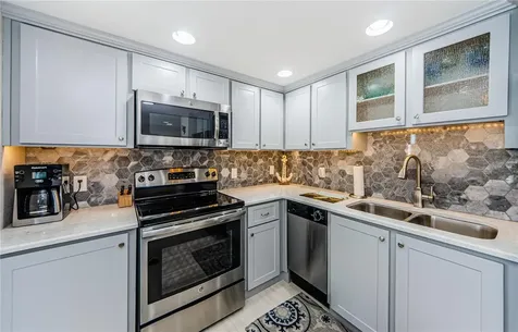 880 Mandalay Avenue Clearwater FL 33767