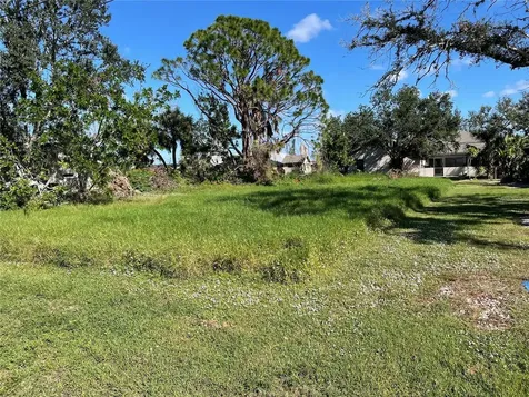 2590 Lake View Boulevard Port Charlotte FL 33948