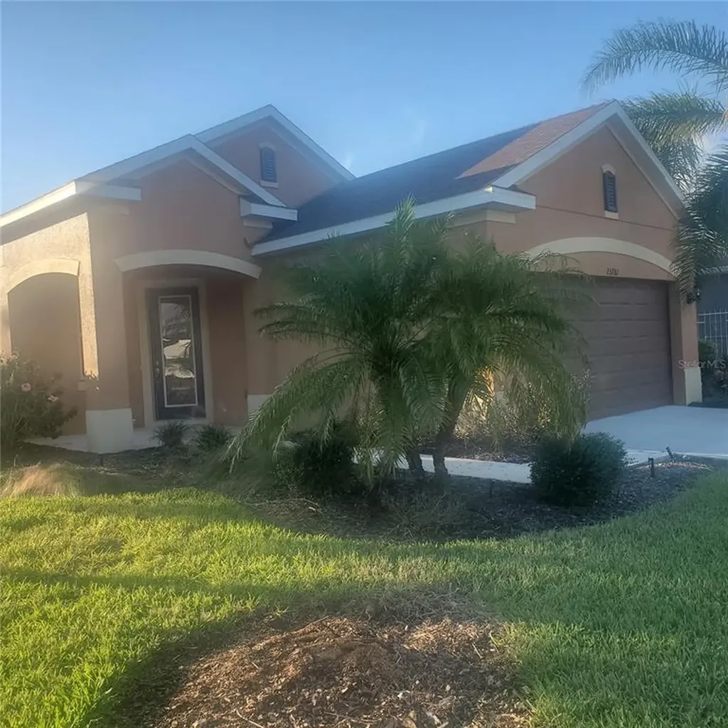 25781 Grayton Avenue Englewood FL 34223