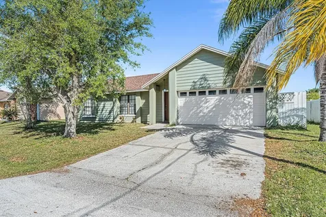 64 York Court Kissimmee FL 34758