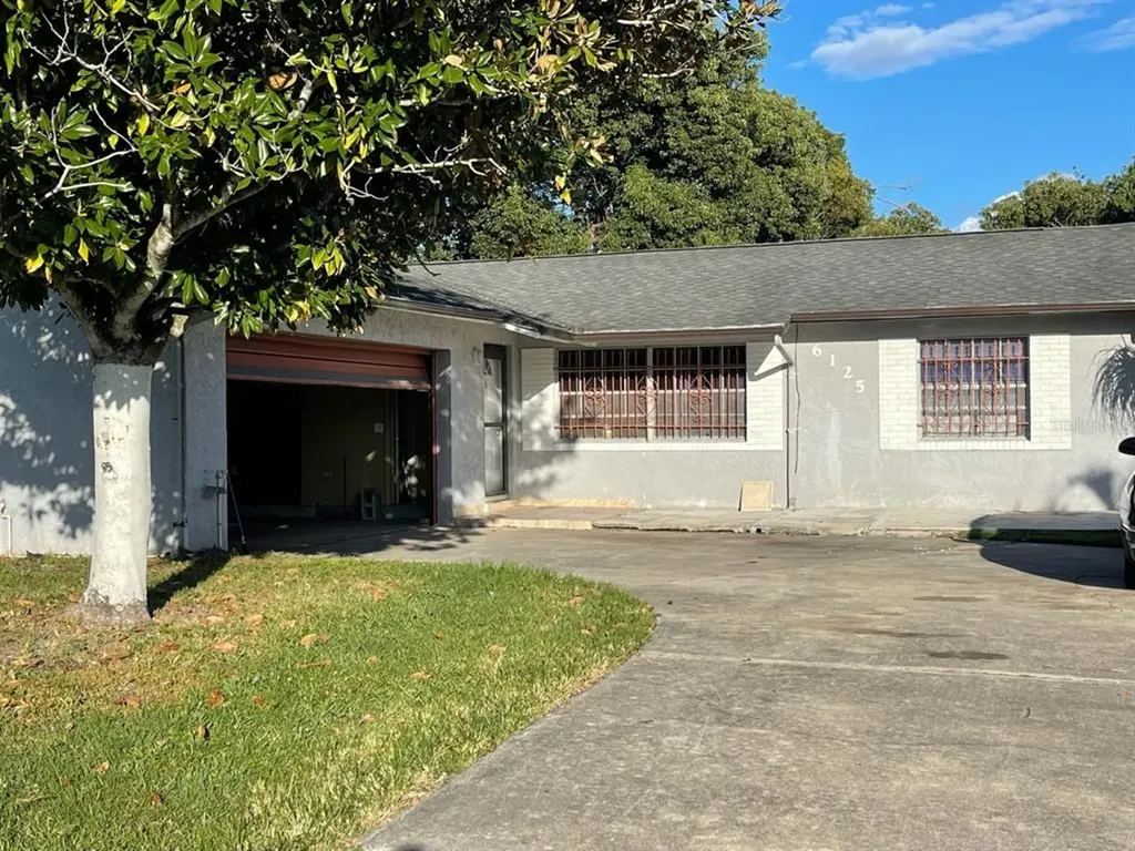 6125 Glen Barr Avenue Orlando FL 32809