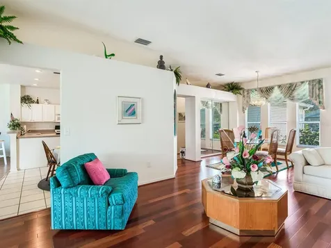 1406 W River Court Valrico FL 33596