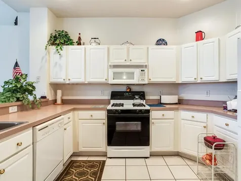 1406 W River Court Valrico FL 33596