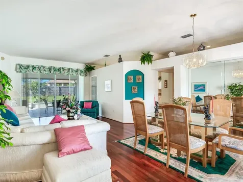 1406 W River Court Valrico FL 33596