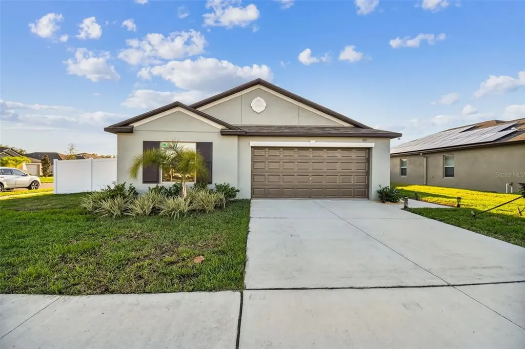 3011 Nubbin Ridge Lane Zephyrhills FL 33540