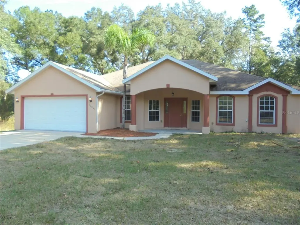 10045 SE 162nd Court Ocklawaha FL 32179