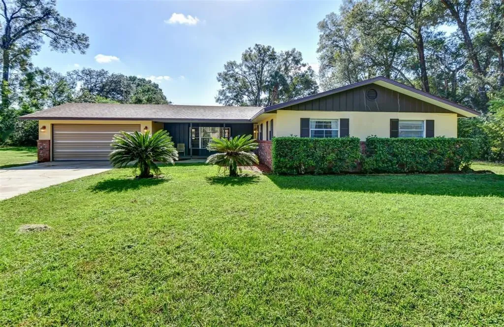 320 E Kentucky Avenue Deland FL 32724