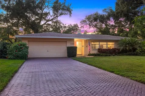5819 3rd Street S St Petersburg FL 33705