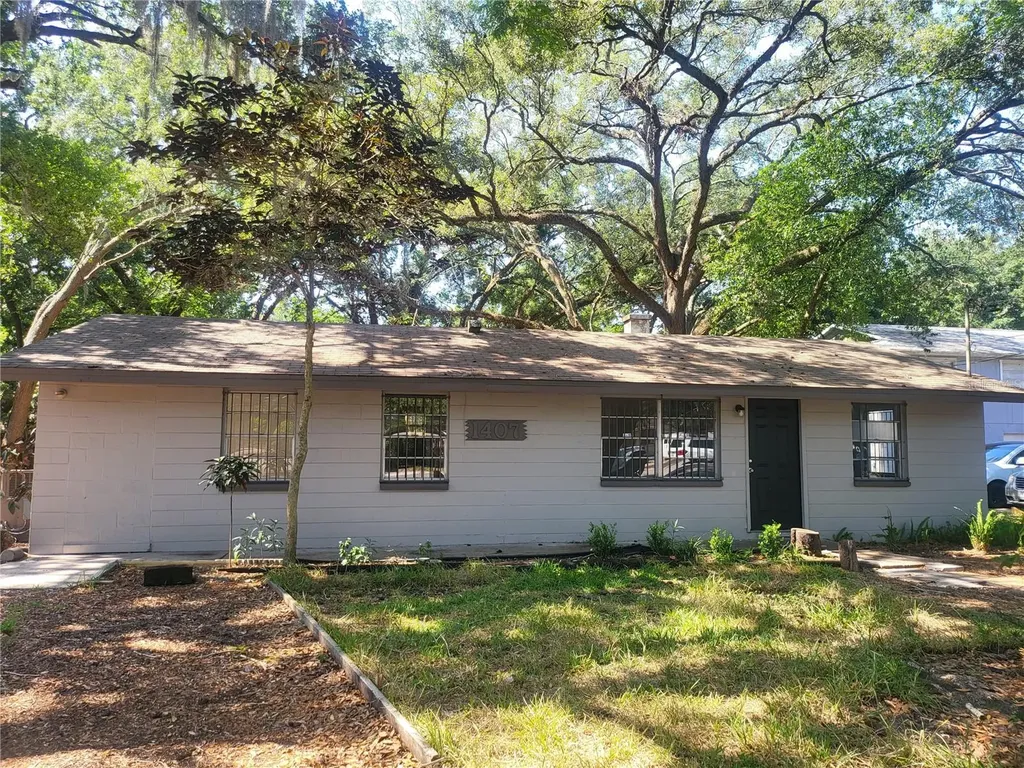 1407 E 140th Avenue Tampa FL 33613
