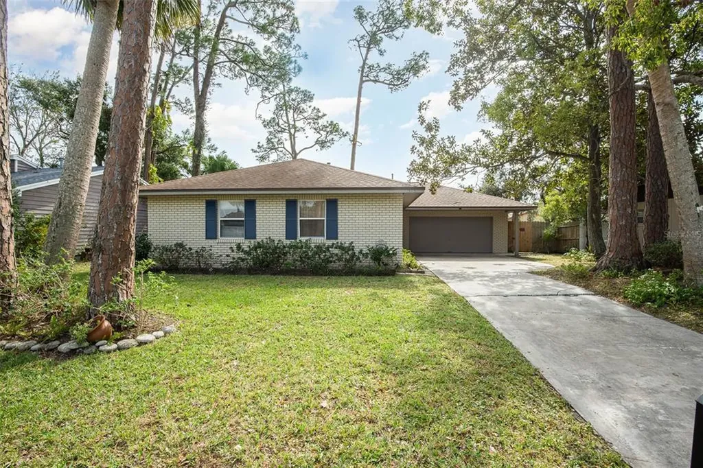 515 Dorset Circle South Daytona FL 32119