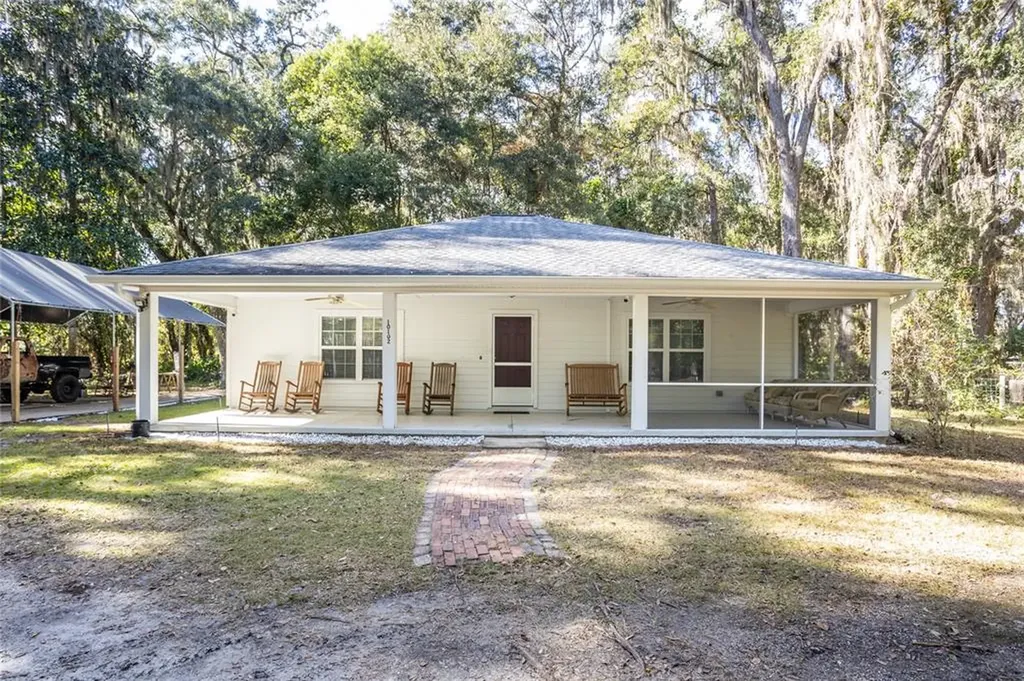 10102 NE County Road 1469 Waldo FL 32694