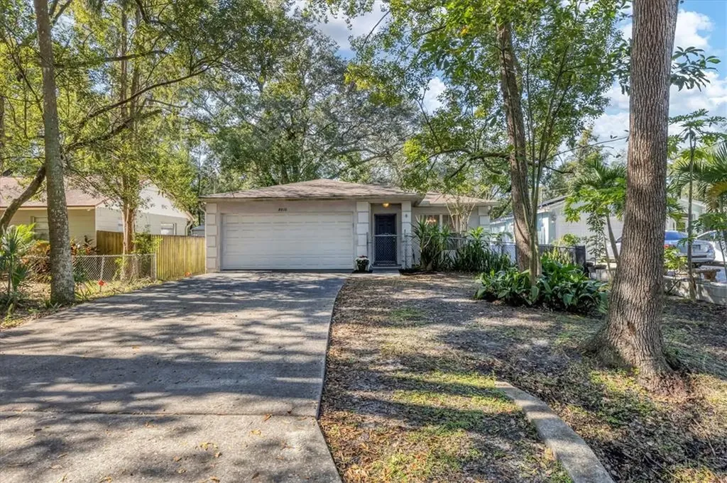 8010 N Packwood Avenue Tampa FL 33604