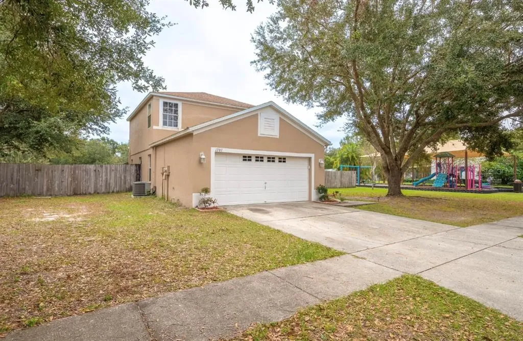 1701 Mosaic Forest Drive Seffner FL 33584