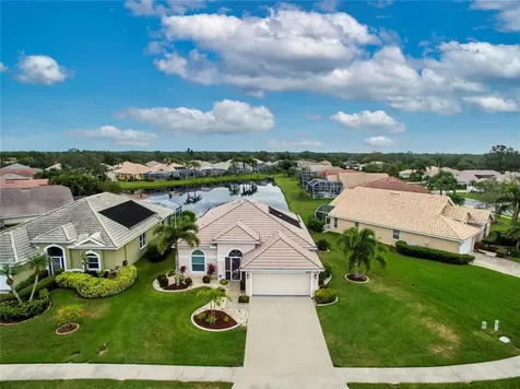 6942 Superior Street Circle Sarasota FL 34243