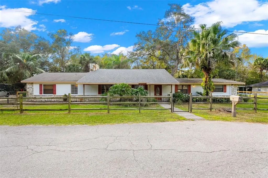 718 S Mulberry Point Inverness FL 34450