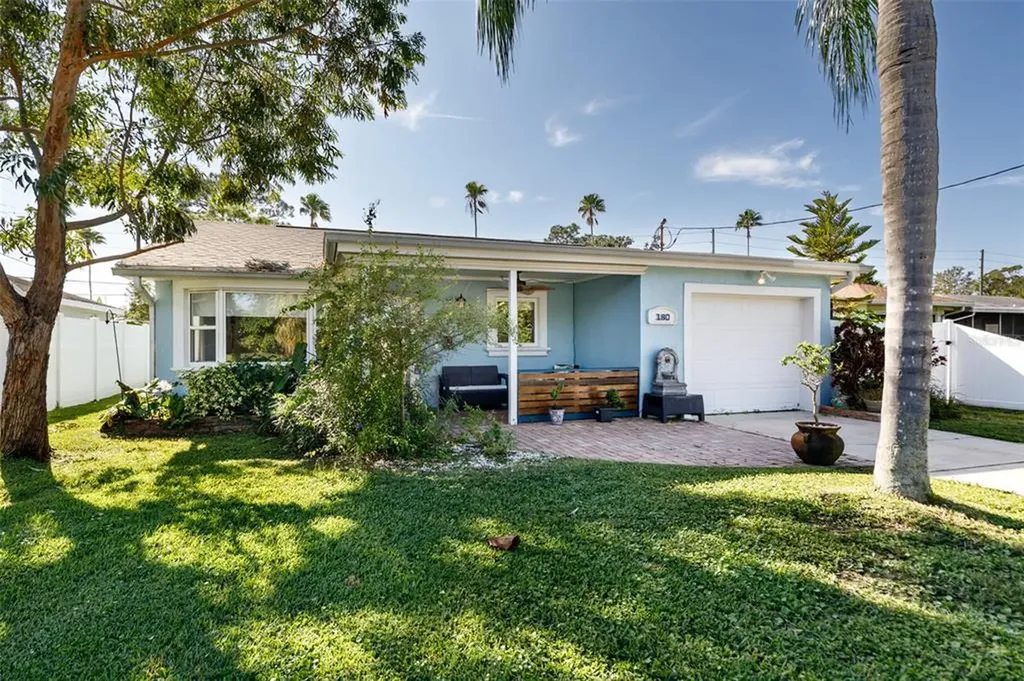180 87th Avenue N St Petersburg FL 33702
